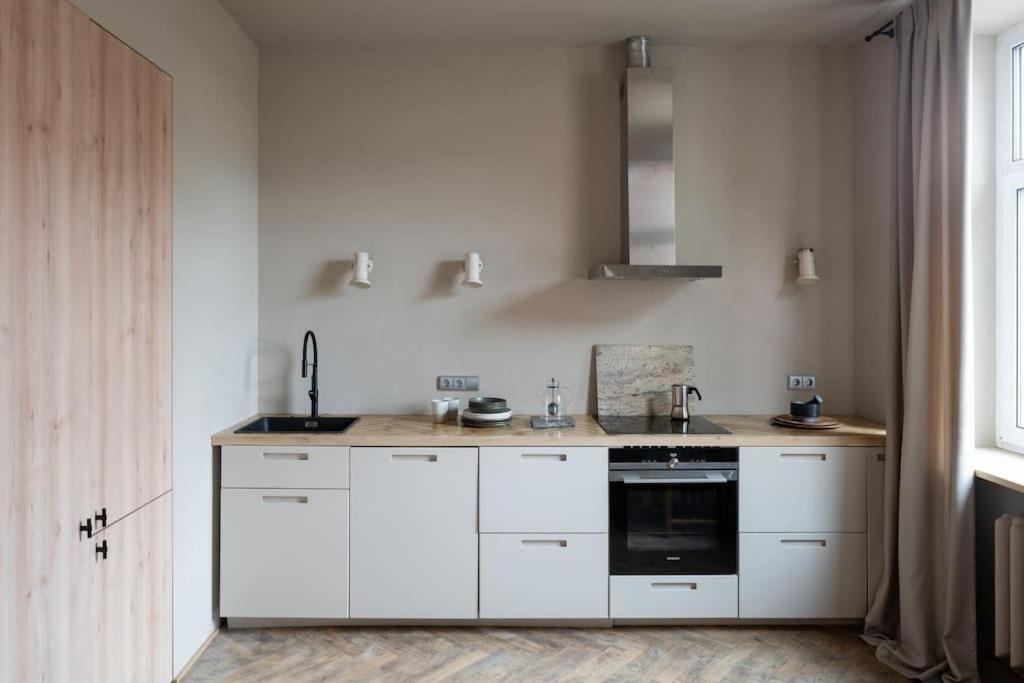 Authentic 1 Bd Old Town Apartment By Hostlovers Kaunas Dış mekan fotoğraf